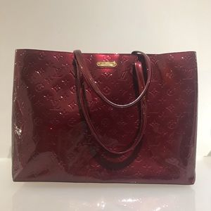 LouisVuitton Wilshire GM Vernis Monogram Handbag